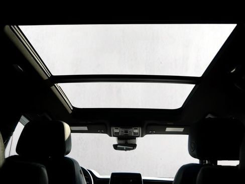 Used 2024 Chevrolet Tahoe High Country image 28