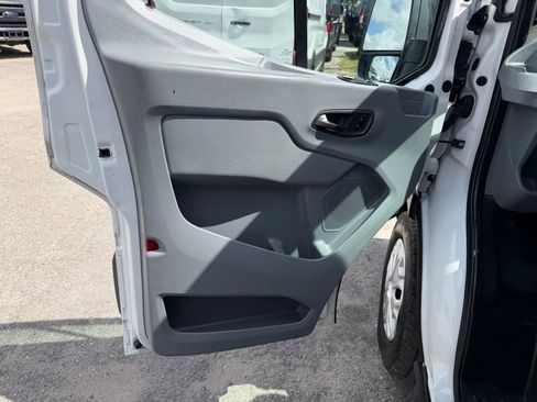 Used 2016 Ford Transit 350 XL image 12