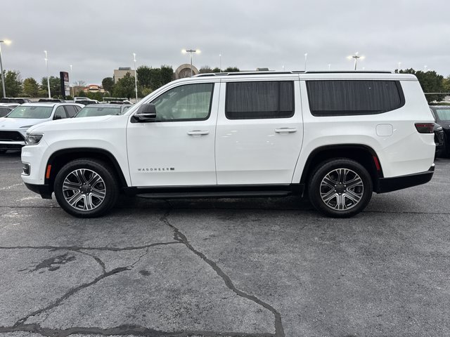 Used 2024 Jeep Wagoneer L Series II RWD image 14