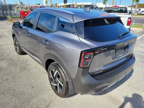 Certified 2025 Nissan Kicks SV w/ SV Premium Package image 7