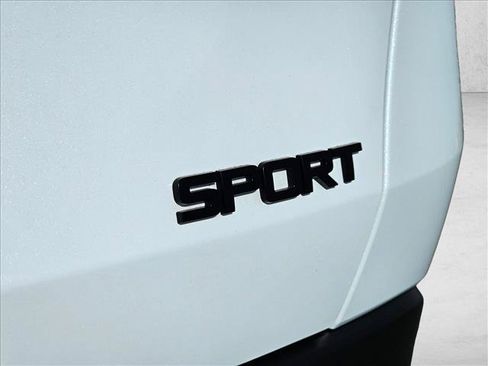 Used 2025 Honda HR-V Sport image 9