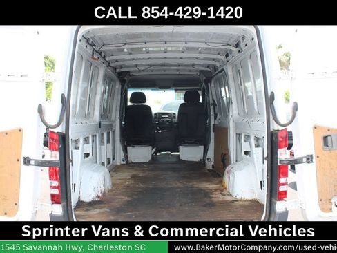 Used 2016 Mercedes-Benz Sprinter 2500 image 41