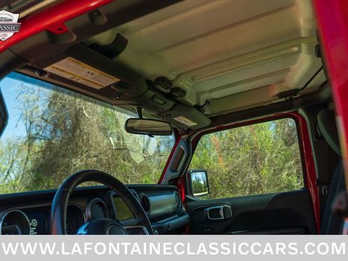 Used 2020 Jeep Gladiator Sport w/ Technology Group image 47