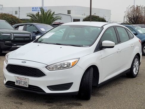 Used 2018 Ford Focus SE image 16