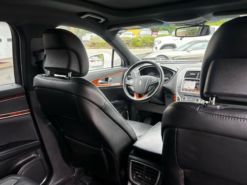 Used 2017 Lincoln MKX Reserve w/ Lincoln MKX Climate Package AWD/4WD image 26