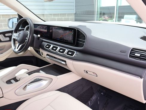 Used 2020 Mercedes-Benz GLS 450 4MATIC image 32