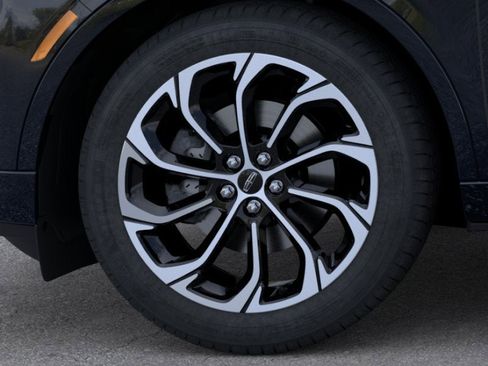 New 2026 Lincoln Nautilus Reserve AWD/4WD image 18