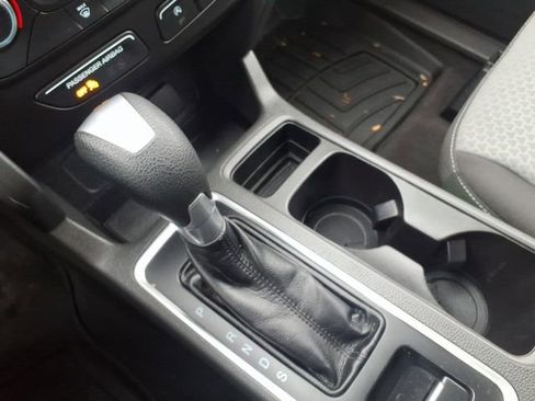 Certified 2017 Ford Escape SE image 22