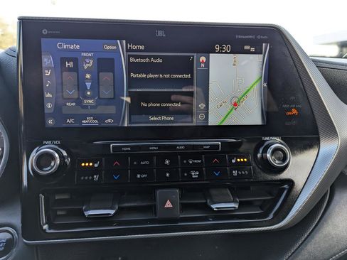 Used 2022 Toyota Highlander Platinum image 22