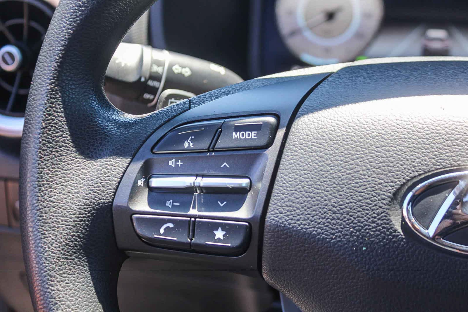 Certified 2023 Hyundai Kona SE FWD image 29