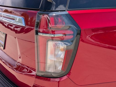 Used 2024 Chevrolet Tahoe High Country AWD/4WD image 11