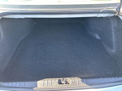 Used 2011 Chevrolet Impala LT w/ Luxury Edition Package image 9