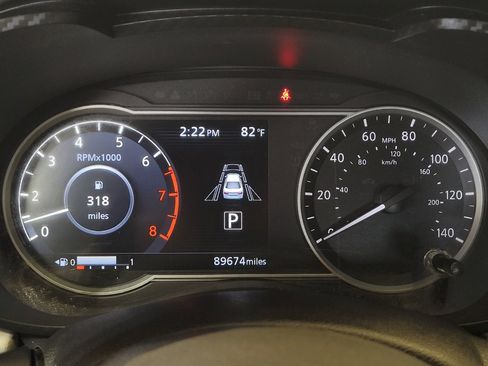 Used 2021 Nissan Versa SV FWD image 23