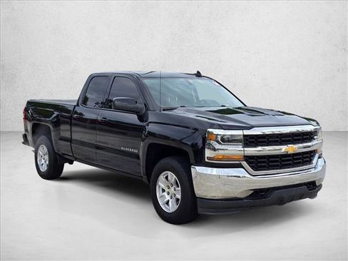 Used 2018 Chevrolet Silverado 1500 LT AWD/4WD image 3