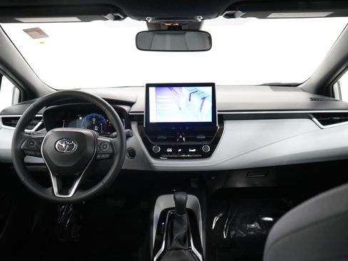 Used 2025 Toyota Corolla SE FWD image 13