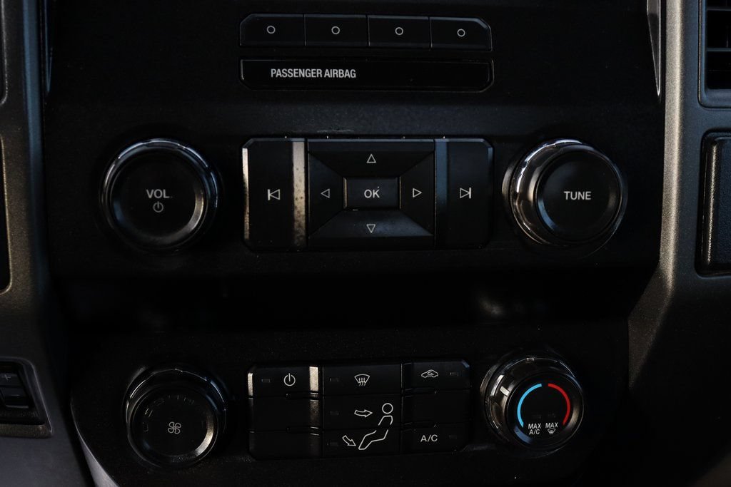 Used 2019 Ford F550 2WD Regular Cab Super Duty image 25