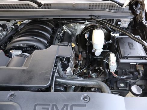 Used 2018 GMC Yukon XL Denali w/ Open Road Package AWD/4WD image 42