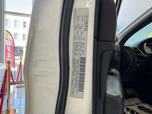 Used 2019 Jeep Grand Cherokee High Altitude image 38