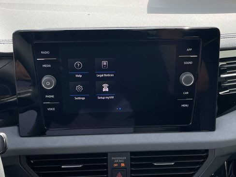 New 2026 Volkswagen Jetta SE FWD image 11