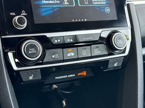 Used 2019 Honda Civic EX-L image 18