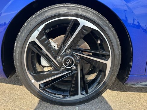 Used 2022 Hyundai Elantra N Line image 9