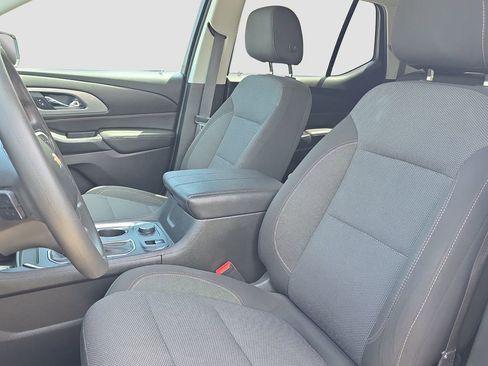 Used 2019 Chevrolet Traverse LS w/ LPO, Blackout Package FWD image 7