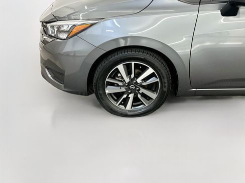 Used 2025 Nissan Versa SV FWD image 11