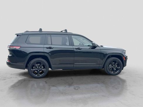 Used 2023 Jeep Grand Cherokee L Laredo AWD/4WD image 7