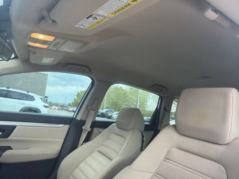 Used 2020 Honda CR-V LX image 4