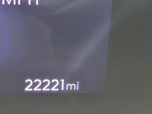 Used 2025 Buick Encore GX Preferred image 3