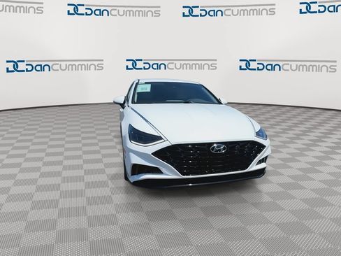 Used 2023 Hyundai Sonata SEL w/ Cargo Package FWD image 3