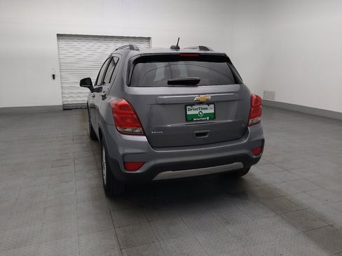 Used 2020 Chevrolet Trax LT w/ LT Convenience Package FWD image 6