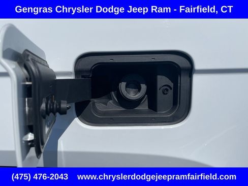 Used 2023 Jeep Grand Cherokee Limited AWD/4WD image 29