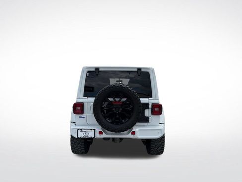 Used 2021 Jeep Wrangler Unlimited Sahara AWD/4WD image 13