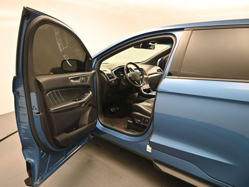 Certified 2019 Ford Edge ST w/ Equipment Group 401A AWD/4WD image 9