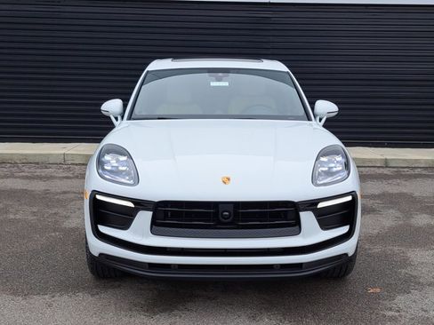 New 2026 Porsche Macan image 10