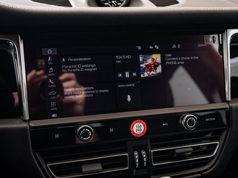 New 2026 Porsche Macan Turbo image 36