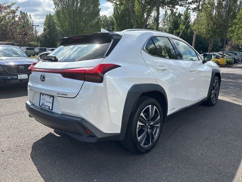 Used 2019 Lexus UX 250h w/ Premium Package AWD/4WD image 3