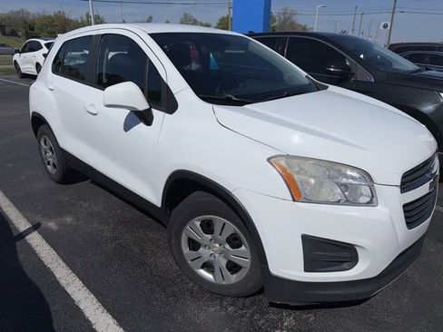 Used 2016 Chevrolet Trax LS image 1