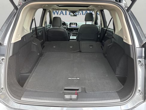 Certified 2026 Nissan Rogue SV w/ SV Premium Package FWD image 47
