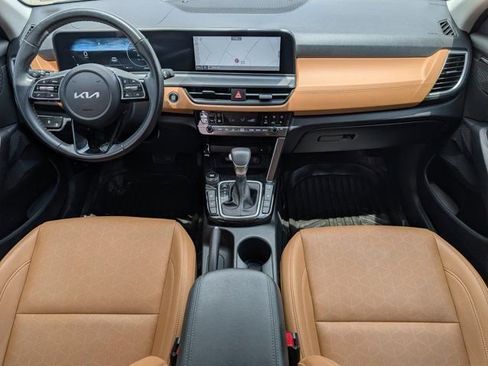 Used 2024 Kia Seltos EX AWD/4WD image 5