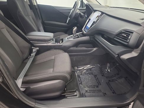 Used 2025 Subaru Outback Premium AWD/4WD image 14