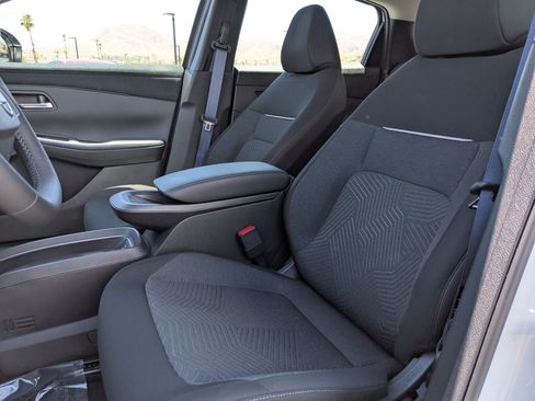 New 2026 Nissan Leaf w/ Floor Mat Package (S+) FWD image 19