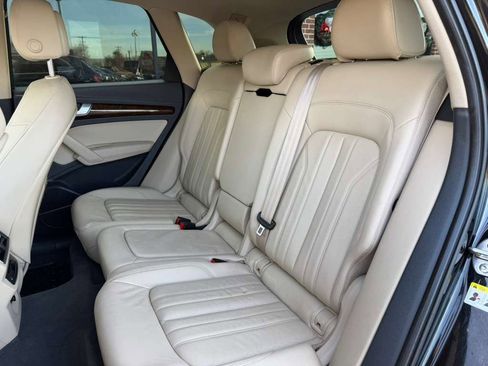 Used 2018 Audi Q5 2.0T Premium Plus w/ Premium Plus Package image 30