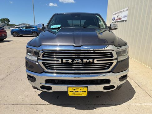 Used 2022 RAM 1500 Laramie AWD/4WD image 3