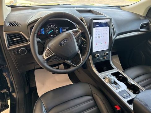 Used 2024 Ford Edge SEL w/ Convenience Package AWD/4WD image 16
