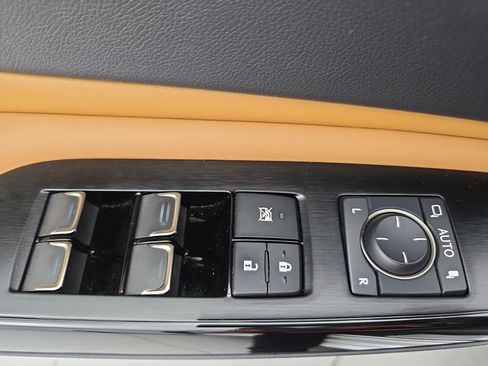 Used 2022 Lexus ES 350 Ultra Luxury w/ Accessory Package 2 FWD image 27