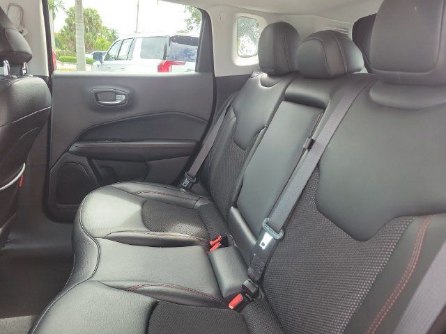 Used 2021 Jeep Compass Trailhawk w/ Convenience Group AWD/4WD image 13
