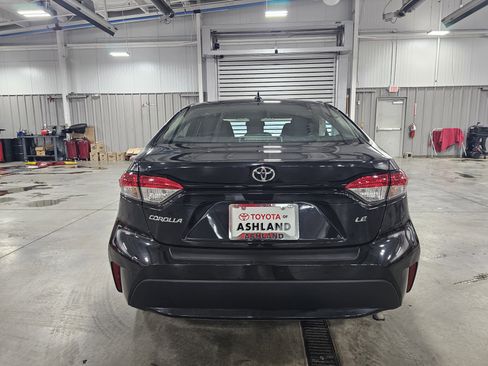 Used 2021 Toyota Corolla LE w/ Carpet Mat Package (TMS) image 6