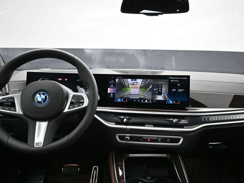 New 2026 BMW X5 xDrive50e w/ M Sport Package AWD/4WD image 19